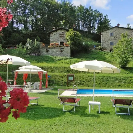 Private Garden House In Holiday home