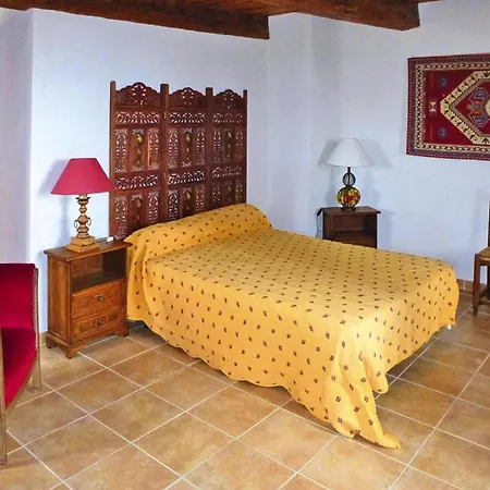 Private Garden House In Holiday home *